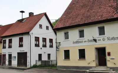 Das Haus mit den drei Türen – Sondernach an der Schwäbischen Alb-Bahn