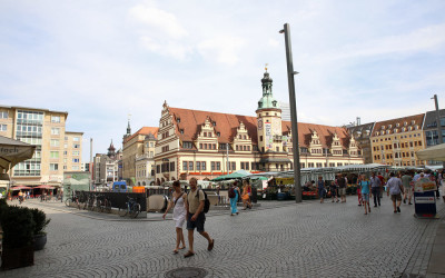 Wochenmarkt vor dem Alten Rathaus – Provinzielles mit eigenem Tempo