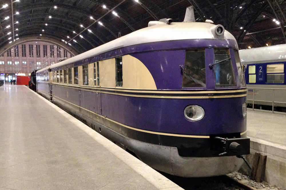 Leipzig - Historische Züge am Gleis 24 im Hauptbahnhof