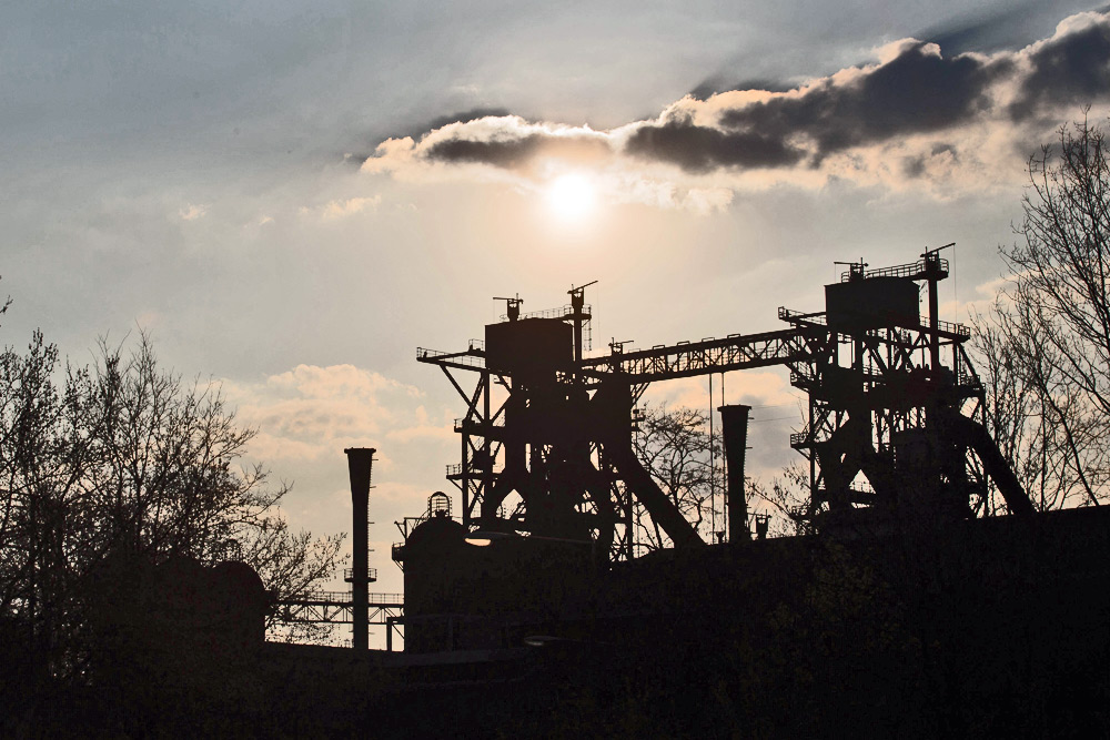 Ein pensioniertes Eisenhüttenwerk lädt ein – der Landschaftspark Duisburg-Nord