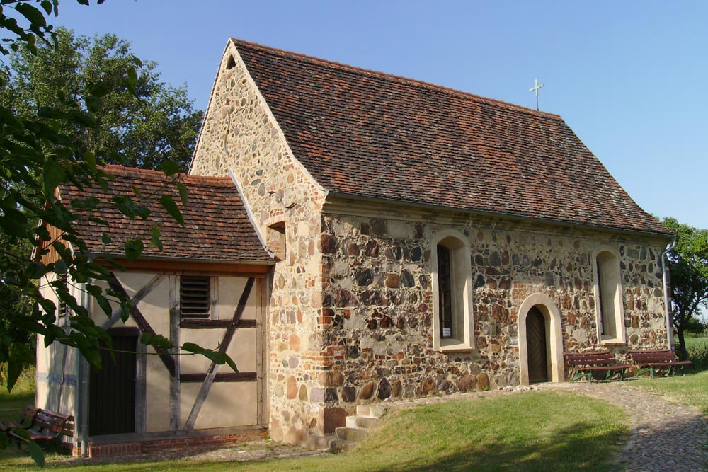 Kleines Kirchlein am großen Fluss – die Elbschifferkirche Priesitz
