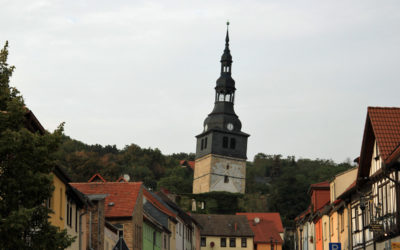Der schiefe Turm der Oberkirche in Bad Frankenhausen