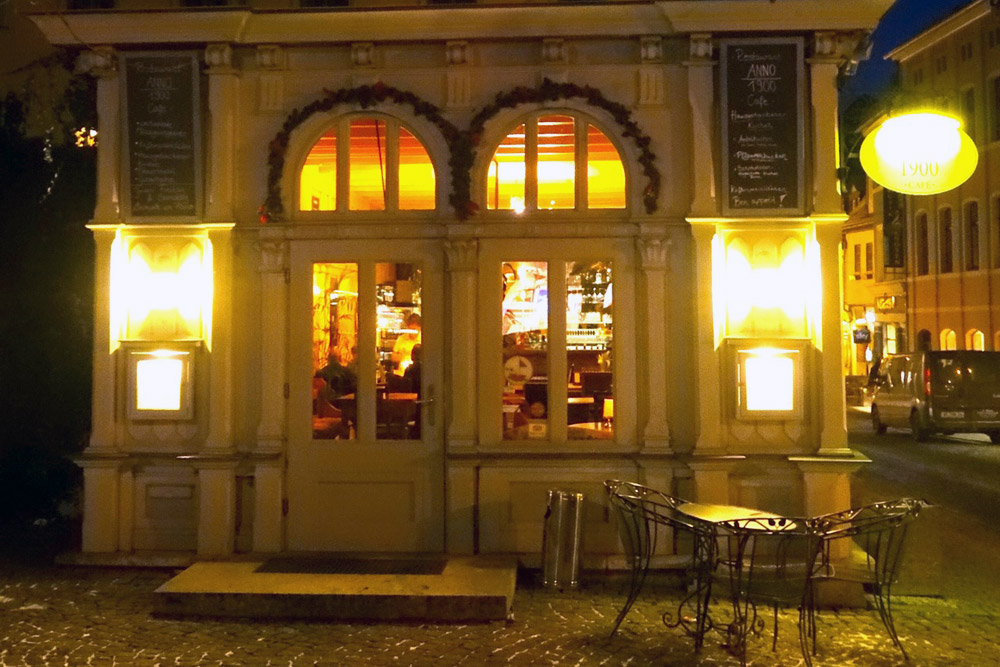 Eingang Restaurant & Café »Anno 1900« Weimar